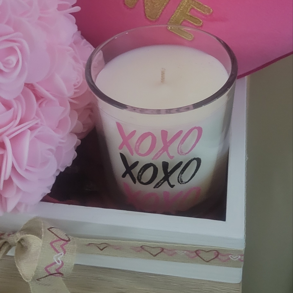Valentines Gift Set - Picture 2 of 9